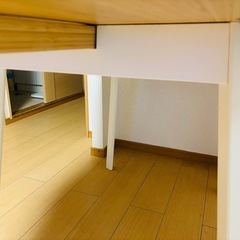 IKEA ダイニングテーブルの画像