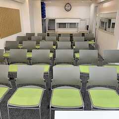 スタッキングテーブル　ｗ120cm×ｄ60cm×ｈ72cm　２台　椅子４台とセットでの画像