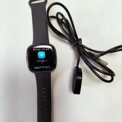 Fitbit スマートウォッチ ブラック本体 充電ケーブル付きの画像