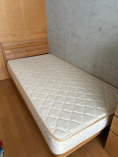 モモナチュラル　　ベッド