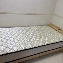 ベッド&マットレス【使用歴1年】