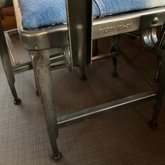 Dulton☆古着の501XXを座面にインストールしたオリジナル錆び椅子①の画像