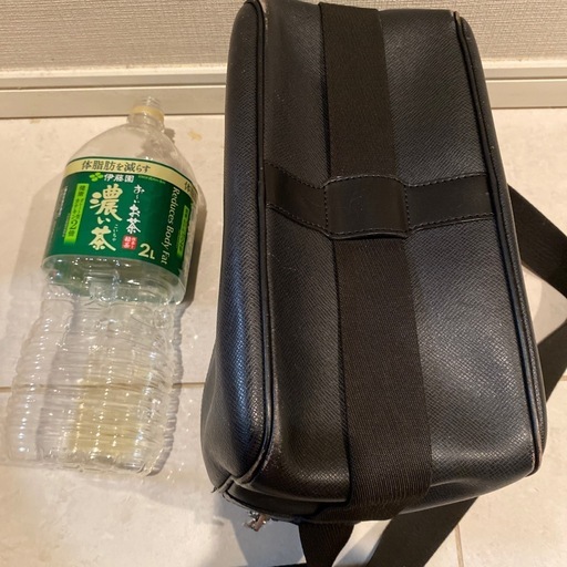 LOUIS VUITTON ルイ ヴィトン タイガ リポーターPM ショルダーバッグ 斜め掛け レザー エピセア 深緑 ダークグリーン