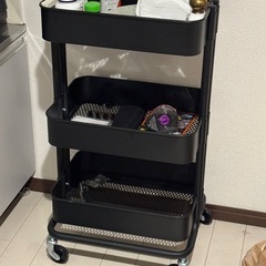 キャスター付きワゴン