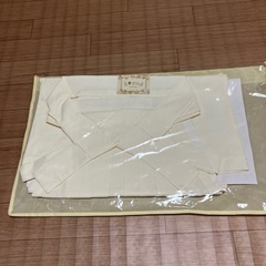 【新品】訳あり格安 袴アイボリー サイズSS 紐下83cm