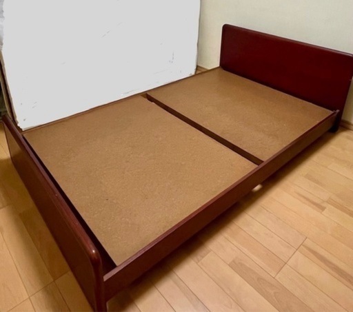 セミダブルベッドフレーム