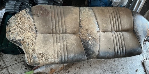 b110サニーのシート 貴重 絶版