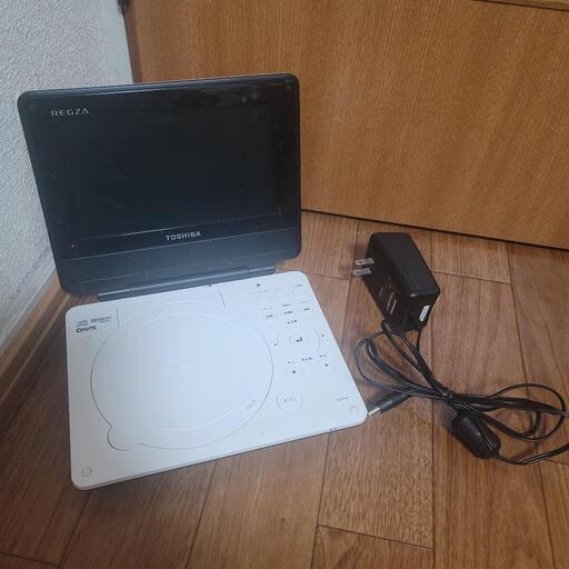 【ジャンク品】 11年製 東芝 ポータブルDVDプレーヤー REGZA