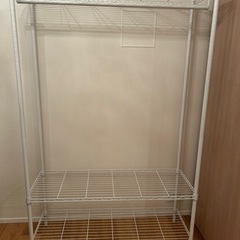ハンガーラックの画像