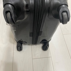 スーツケースの画像