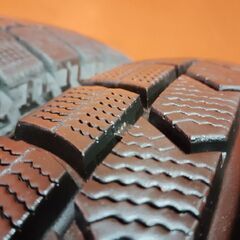 DUNLOP WINTER MAXX WM02 185/65R15 15インチ スタッドレス 4本 20年製 バリ溝 ノート フリード イスト デミオ等　(KTE235)の画像