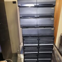 ビデオテープ収納棚