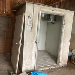 プレハブ冷蔵庫パネル1坪