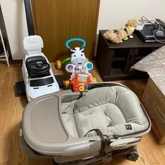 4点セット　コンビ ホワイトレーベル ネムリラ AUTO SWING BEDi おやすみドーム EGの画像
