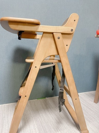ベビー　キッズ　ハイチェア　２つセット