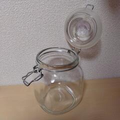 パッキン付密封瓶の画像