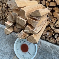 🪵乾燥薪🪵針葉樹（スギ、ヒノキ）70円/kgの画像