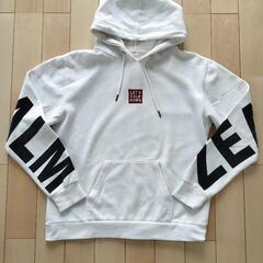 ロゴ入りスウェットパーカーLサイズ