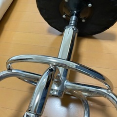「お譲り先決定」丸椅子の画像