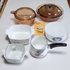 ガラス製鍋、セラミック製鍋一式　Glass pots & cer...