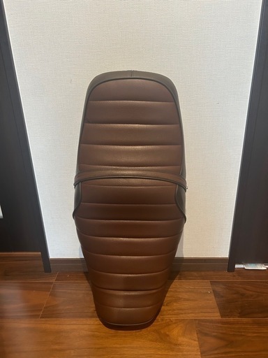 カワサキ　ゼファーx タックロールシート　純正張り替え