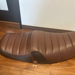 カワサキ　ゼファーx タックロールシート　純正張り替えの画像