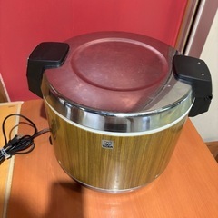 業務用炊飯器3点&作業台
の画像