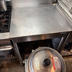 業務用炊飯器3点&作業台
の画像