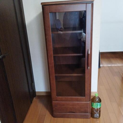 キャビネット（飾り棚）