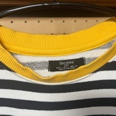 【Bershka】 ベルシュカボーダートレーナーの画像