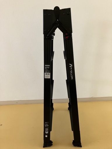【新品・未使用】はしご兼用脚立　HASEGAWA　RYZLB-12　脚部伸縮最大45cmロングストロークの伸縮脚　3段〜4.5段相当キ