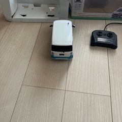 ムーブキャンバス　ラジコンカーの画像