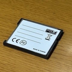 SD->CFアダプタの画像
