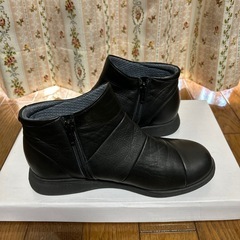 本革ショートブーツの画像