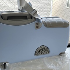 お値下げしました　キッズトラベル　子どもが乗れるスーツケース　水色の画像