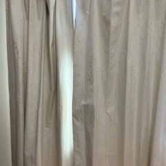 ニトリ　遮光カーテン