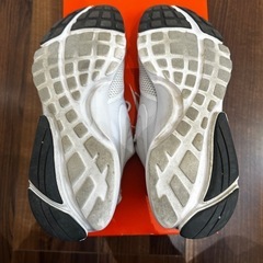 NIKE スニーカー　スリッポン　26.5cmの画像