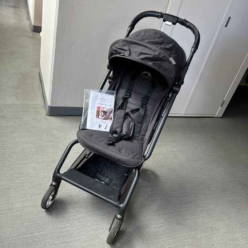 cybex ベビーカー　『Eezy S』