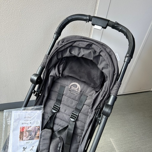 cybex ベビーカー　『Eezy S』
