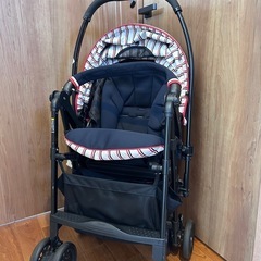 Combiベビーカー