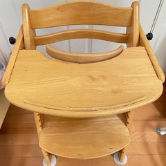 近々処分予定　子供　椅子　ハイチェア　机　テーブルの画像