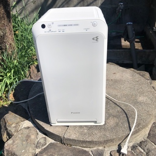 空気清浄機　DAIKIN MCA55UE5-W