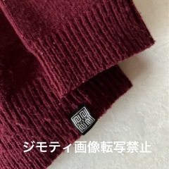 NUEVO ヌエボ　韓国ブランド　エンジ　ニットセーターの画像