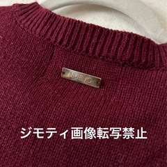 NUEVO ヌエボ　韓国ブランド　エンジ　ニットセーターの画像