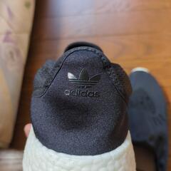 ヒューマンメイド　アディダスの画像