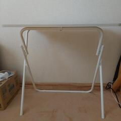 ニトリ 折りたたみ机