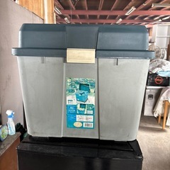 ワイドストッカー
