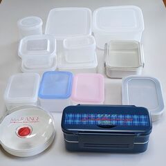 和風食器一式（ご飯茶碗、皿、少し深めの椀、長めの皿など）　取りに来てくれる方の画像