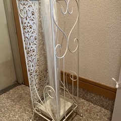傘立て＋ビニール傘の画像