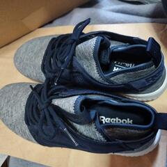 Reebok　レディースシューズ　23 cm